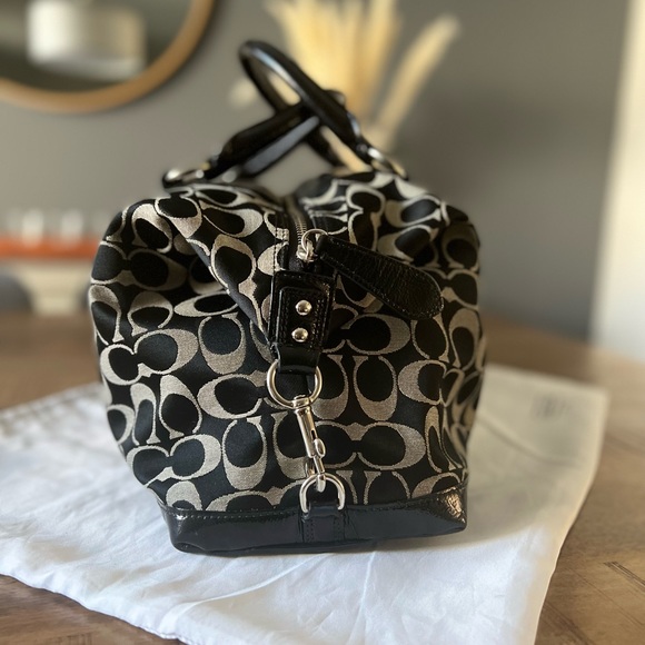 COACH Signature fabric and leather satchel - Picture 6 of 8